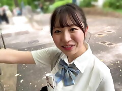 カップが溢れる～リオの甘美な巨乳がボスを虜にする！Jav独占配信！