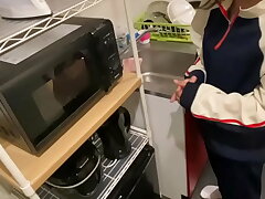 太ったセクシーな大学生カップルの世界への旅