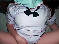 日本人俳優さくらまいがセクシーなゲームロストシーンで毛深いマンコを悦ばせる